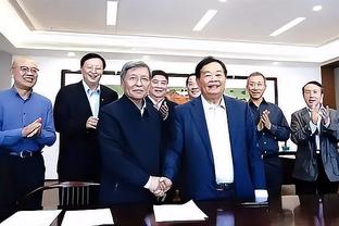 对攻大战！湖人三节7人上双轰出110分 篮网也得分破百